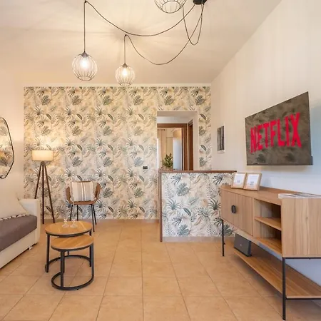 Casa Le Camelie Idromassaggio E Relax Lucca