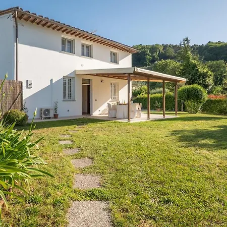Casa Le Camelie Idromassaggio E Relax Lucca