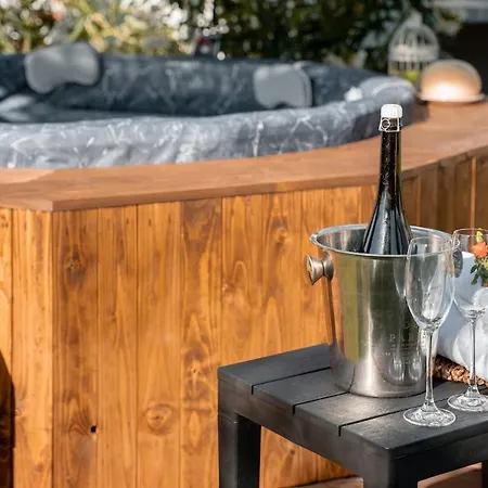 Сasa de vacaciones Casa Le Camelie Idromassaggio E Relax Lucca Capannori