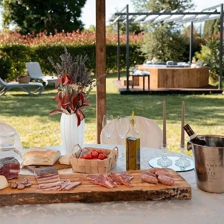 Casa Le Camelie Idromassaggio E Relax Lucca Ferienhaus
