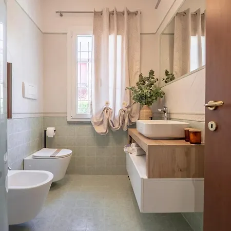 Casa Le Camelie Idromassaggio E Relax Lucca Nyaraló Capannori