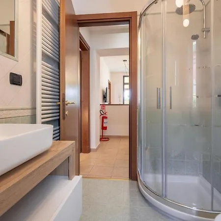Holiday home Casa Le Camelie Idromassaggio E Relax Lucca *
